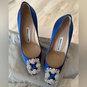 Manolo Blahnik
Hangisi 105mm Satin High-Heel Pumps